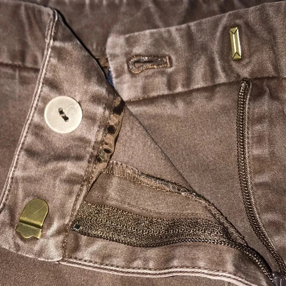 JONES NEW YORK Signature brown capris stretchy size 8 - Picture 4 of 8